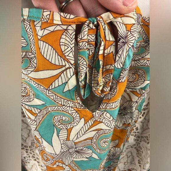 Botanic Sandy Floral Cold Shoulder - Picture 4 of 4